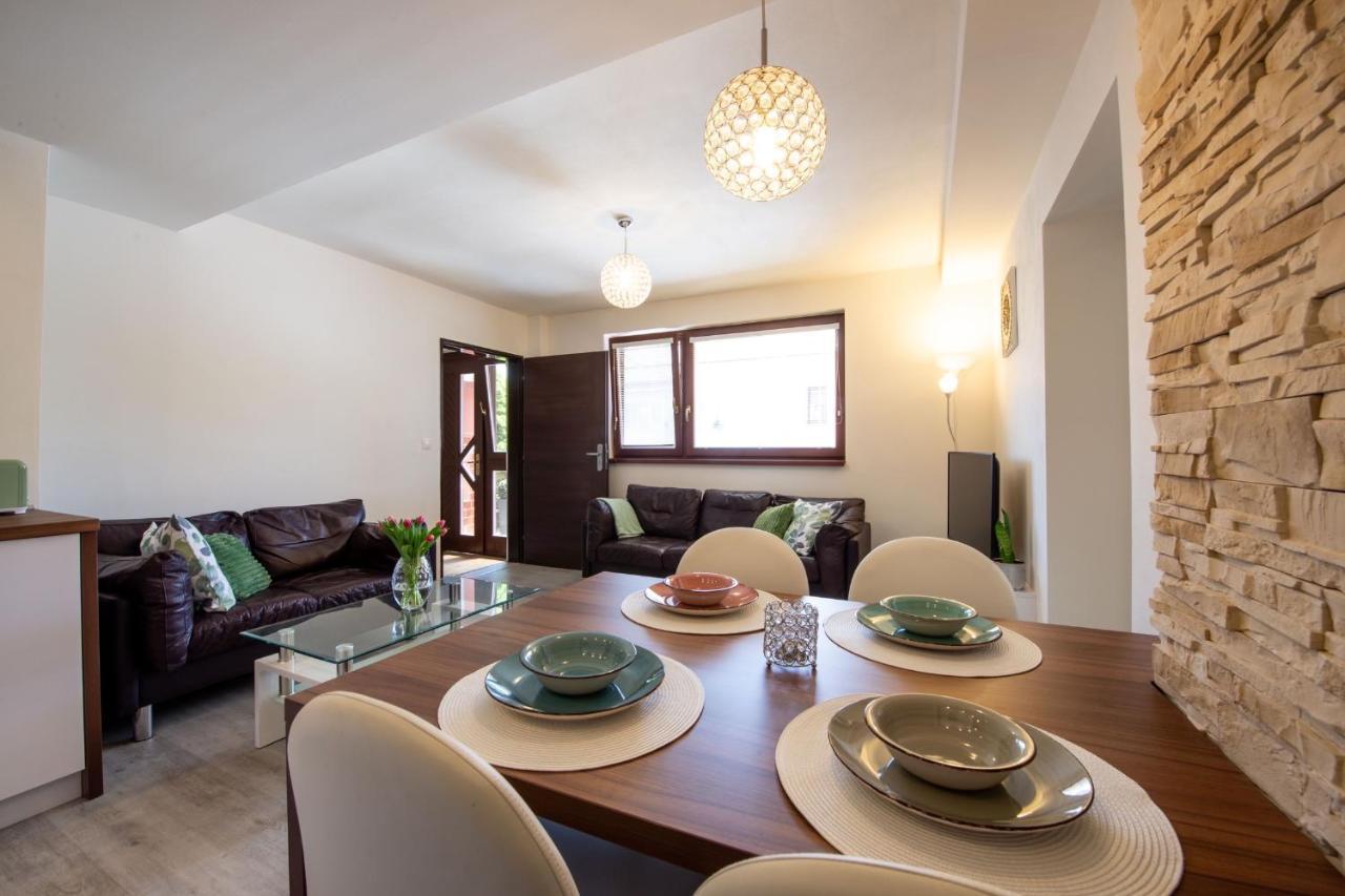 Apartman Mandala Banská Bystrica Buitenkant foto