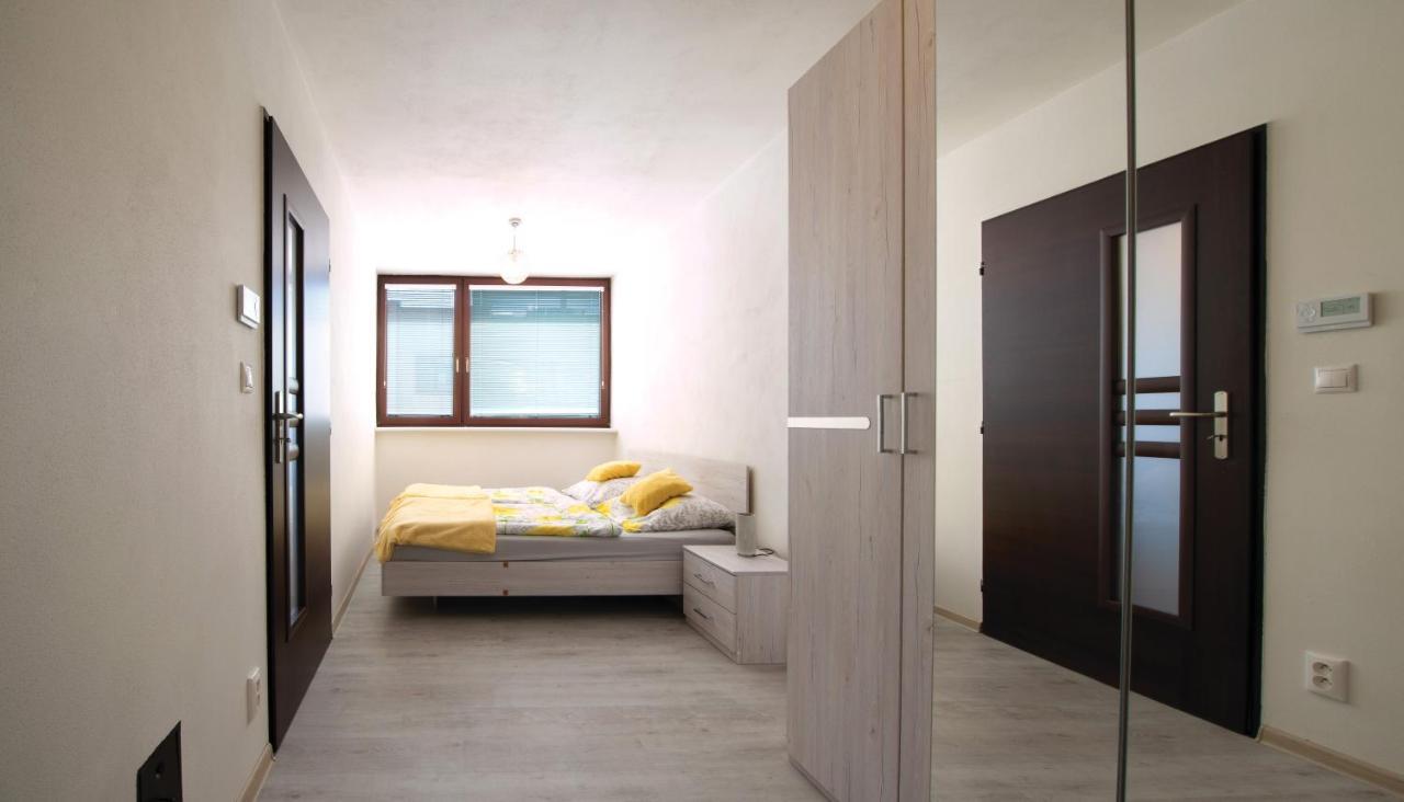 Apartman Mandala Banská Bystrica Buitenkant foto